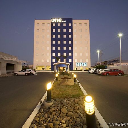 One Aguascalientes Sur Hotel Exterior photo